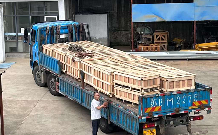 羅茨鼓風機廠家直銷批量訂單專車發貨
